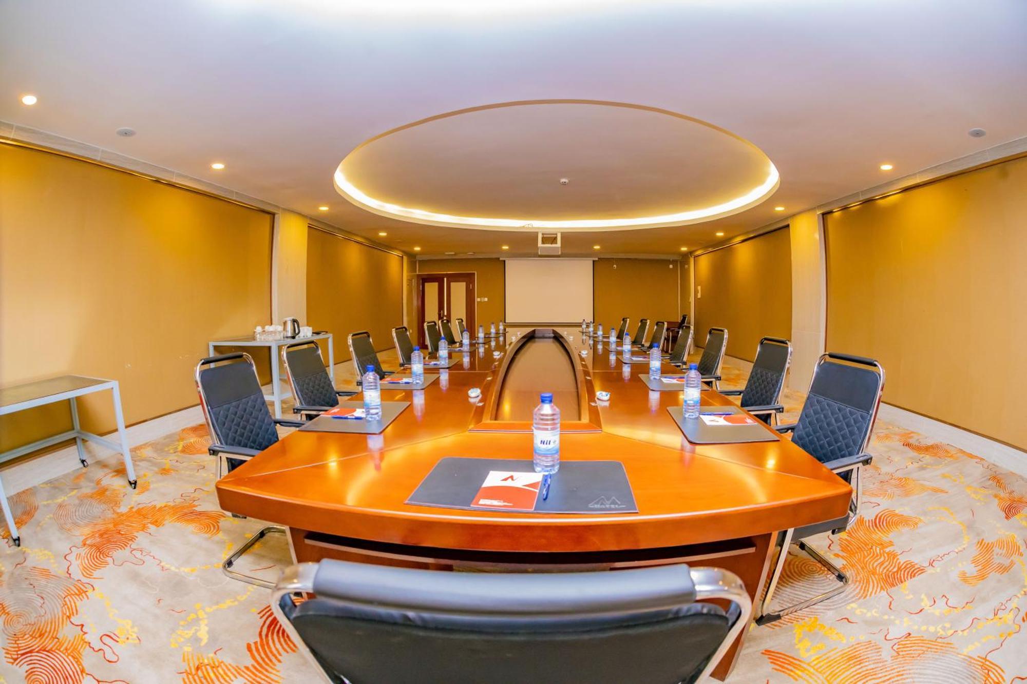 M Hotel Kigali Bagian luar foto