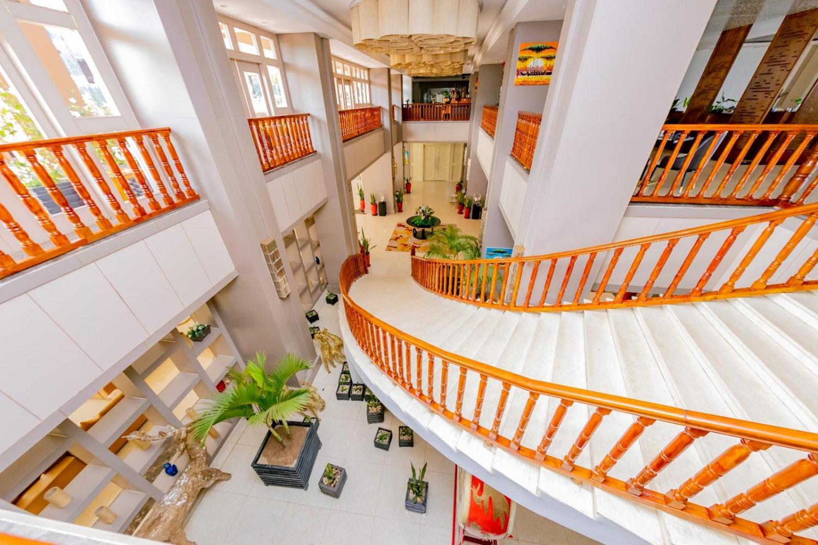 M Hotel Kigali Bagian luar foto