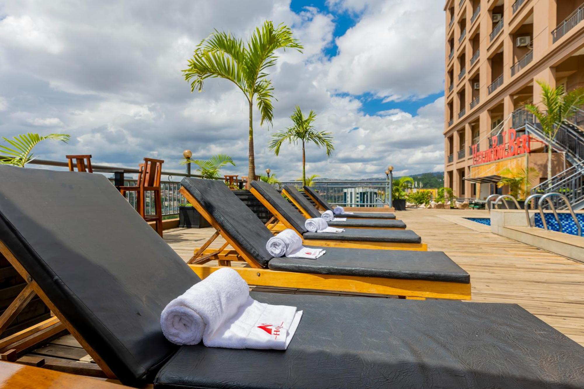 M Hotel Kigali Bagian luar foto
