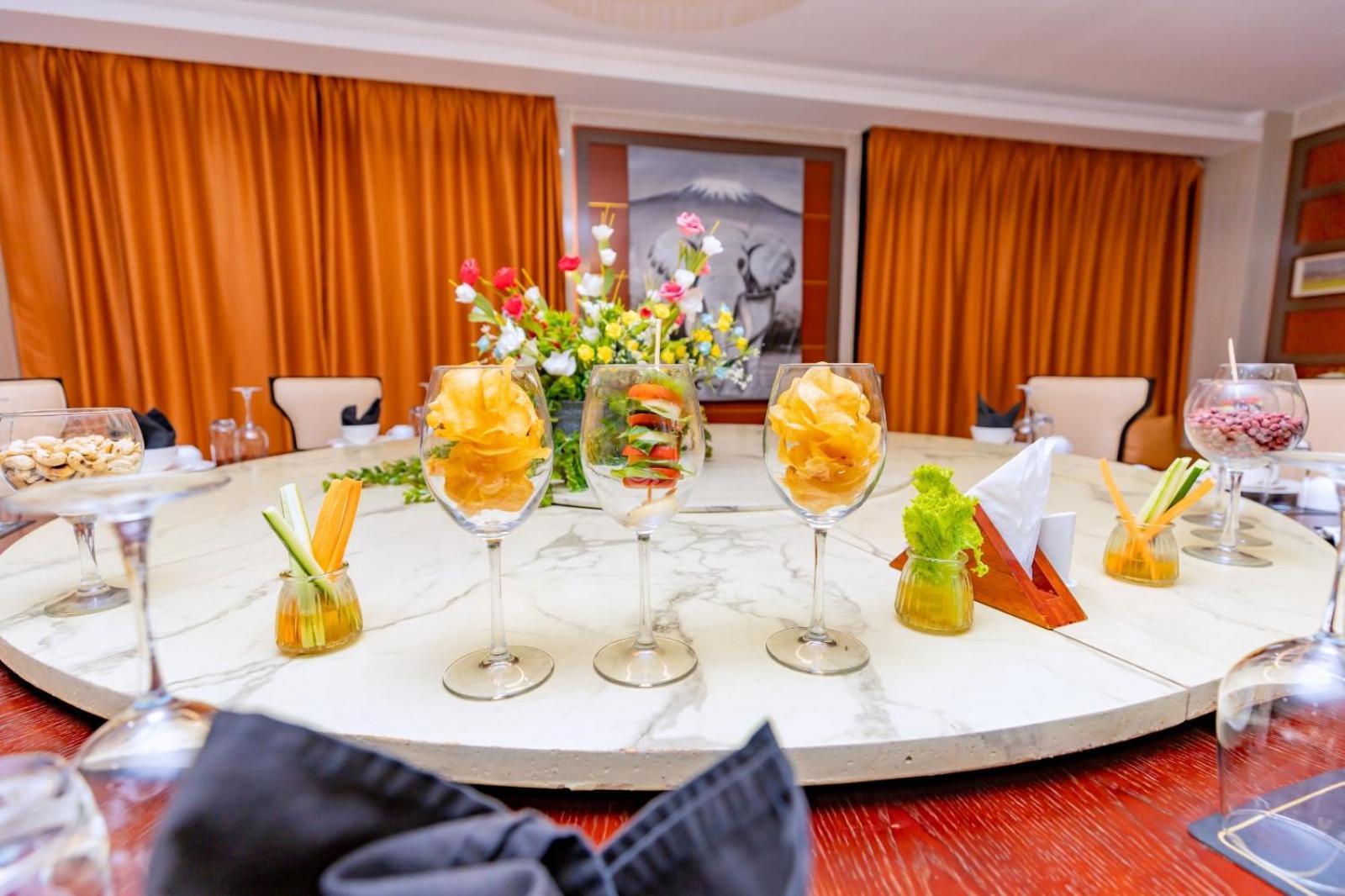 M Hotel Kigali Bagian luar foto
